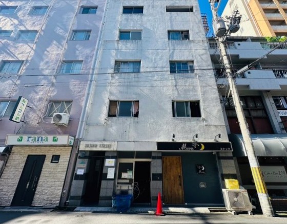 大阪市浪速区｜地下鉄御堂筋線大国町站步行4分・5層樓・18戶數・穩定滿租收益1棟公寓