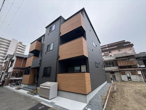 大阪市旭区｜城北公園通駅徒歩13分｜3階建て・9戶｜賃貸中の木造一棟公寓，表面利回5.4%