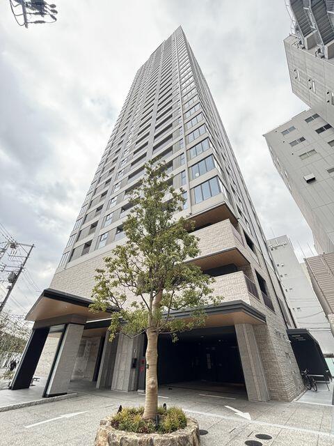 大阪市北区中津生活圈｜地下鉄御堂筋線中津駅徒歩2分・36階建23階北東角部屋2LDK・免震構造タワーレジデンス