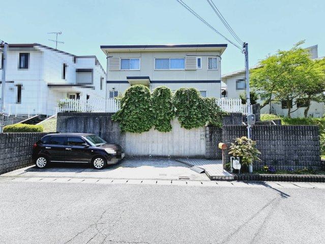 神戶市北區藤原台北町生活圈｜神戶電鐵三田線岡場站步行15｜5LDK+納戸｜積水化學工業施工輕量鐵骨造二世代住宅附寬敞庭院停車場