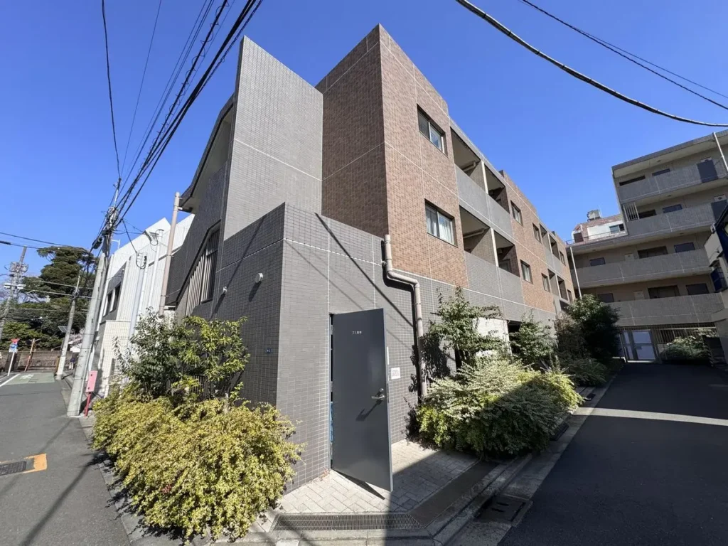 千駄谷｜山手線代々木徒歩8分・3階南東向1LDK・投資向け自動門禁物件