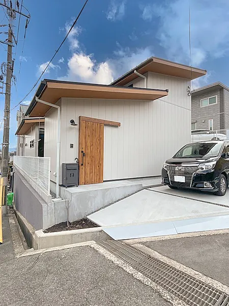 村野本町｜京阪交野線村野駅徒歩4分・4LDK・北東角地三方空地・長期優良住宅認定