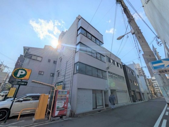 大阪市西区｜西長堀站步行4分鐘｜5層建鋼骨造商業大樓｜價格1億1000萬日圓・建物面積221.49㎡・土地面積54.54㎡
