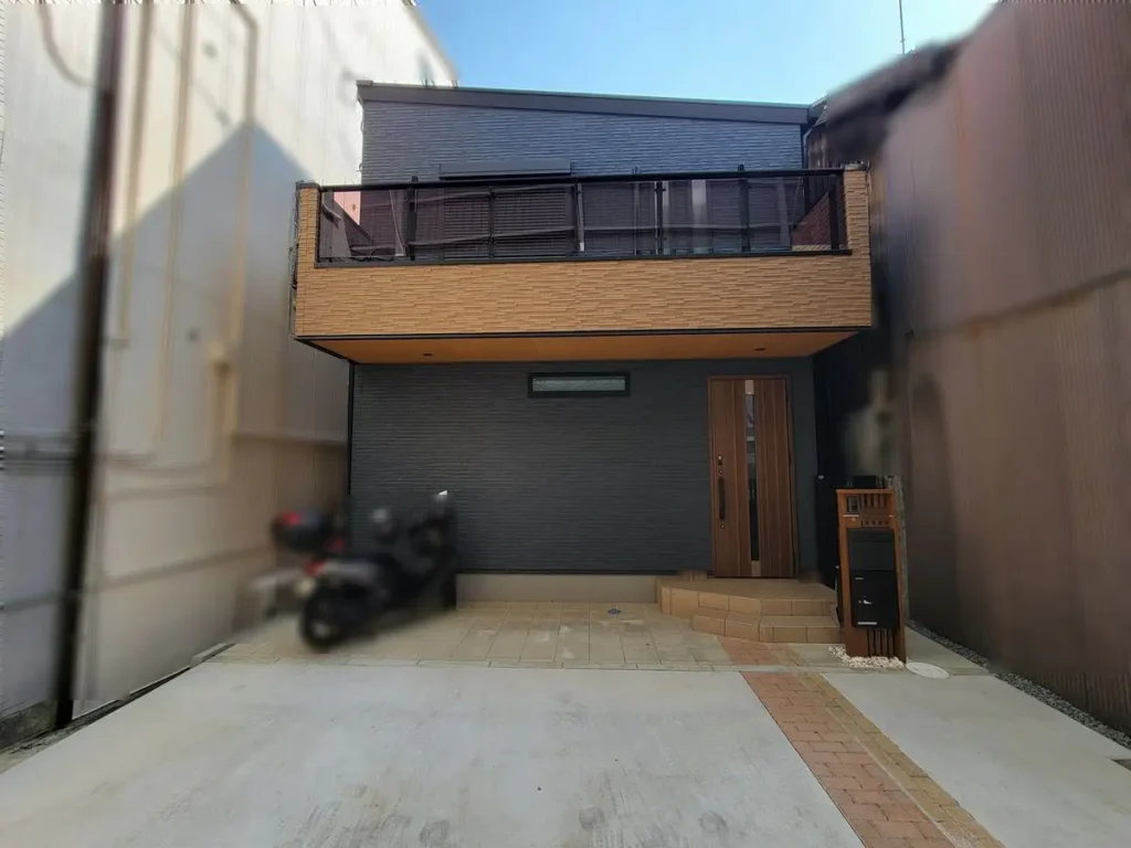 奈良縣天理市川原城町生活圈｜近鐵天理線天理站步行9｜地上2層木造2LDK｜長期優良住宅，2023年06月建築，價格2億3,800萬日圓